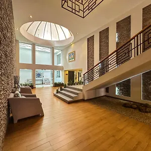 Departamento Quito, Republica Del Salvador Apartamento